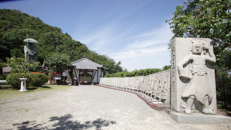 *因島公園：国立公園特別地域にも指定された景勝地。