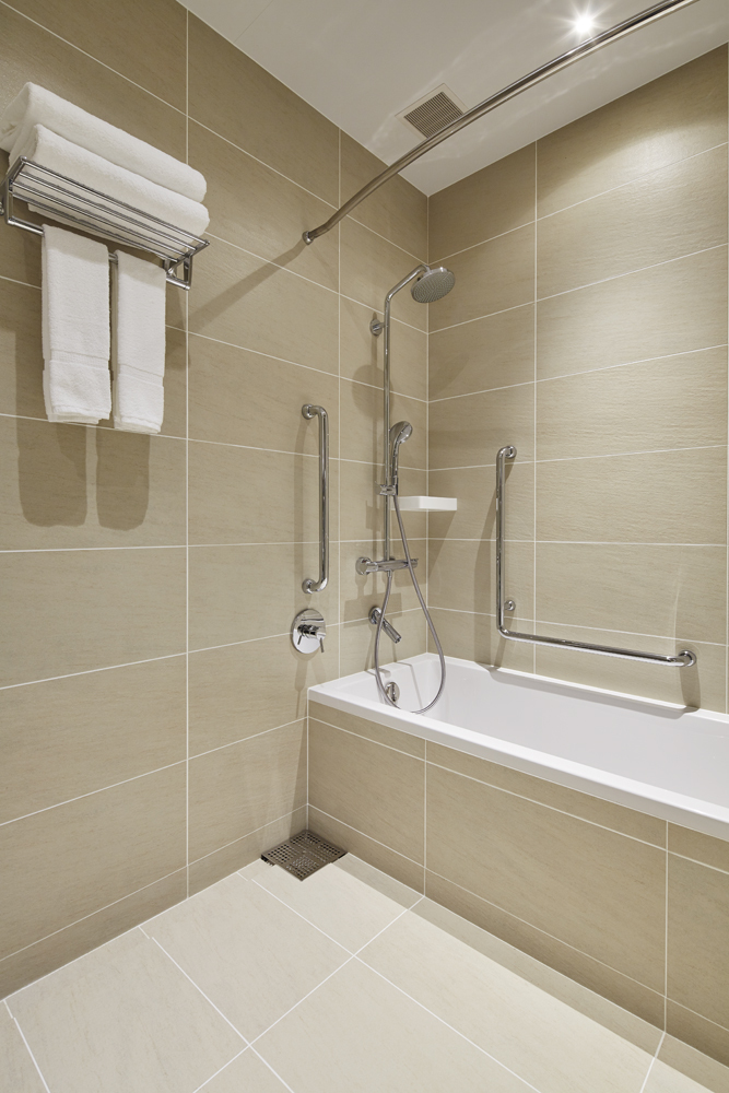 【アクセシブルダブルバスルーム】ユニットバス