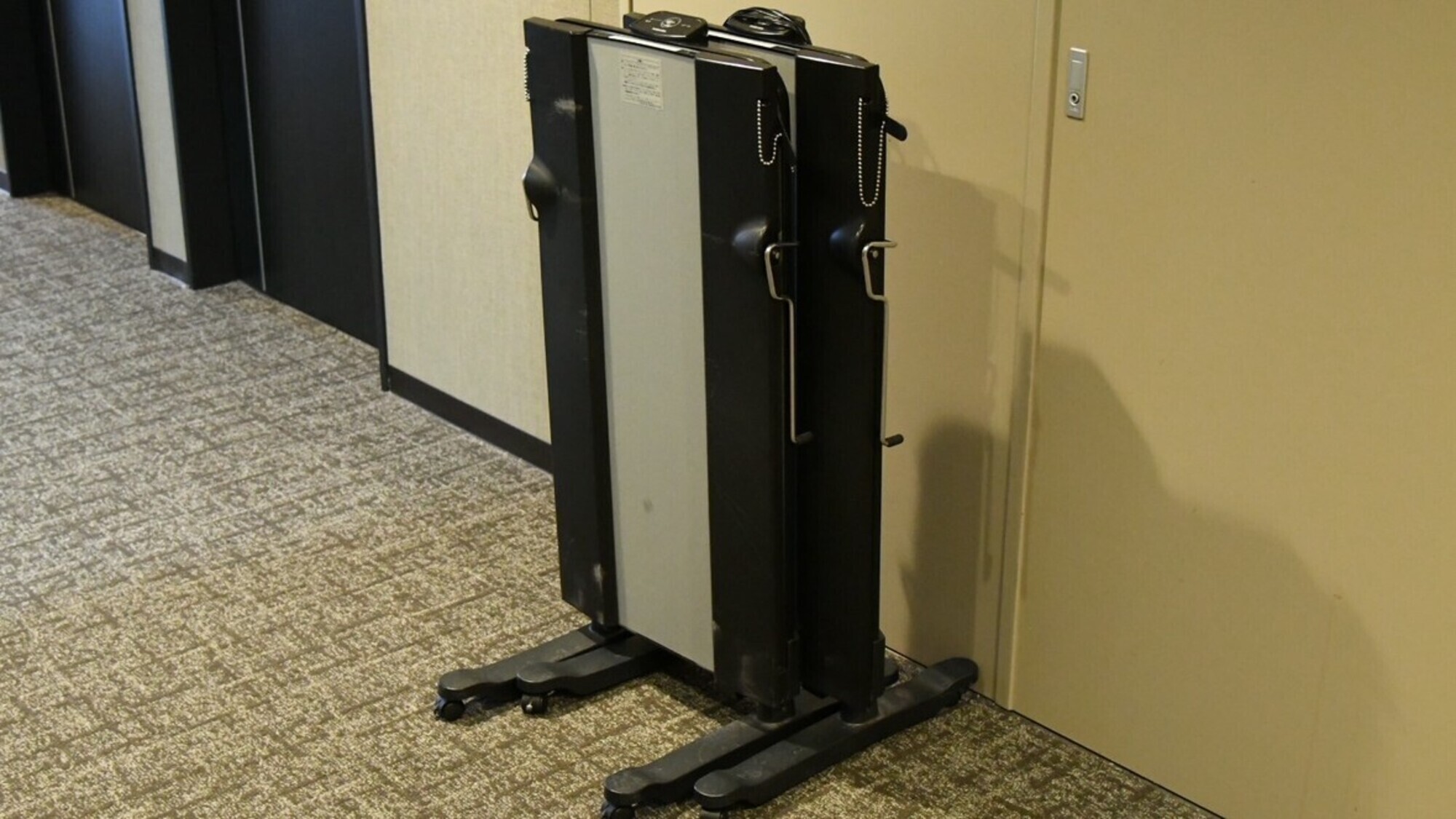 ズボンプレッサー