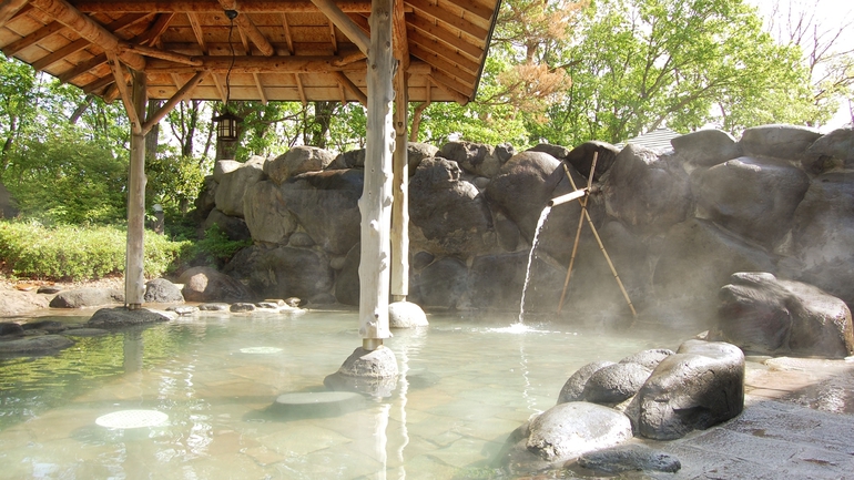 薬師の湯露天風呂