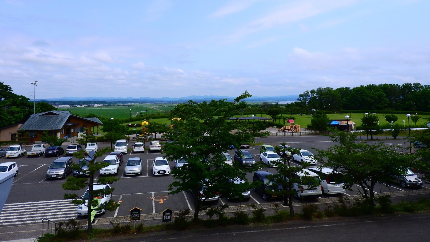 *青空と緑に囲まれた三種町へ、是非お越し下さい♪