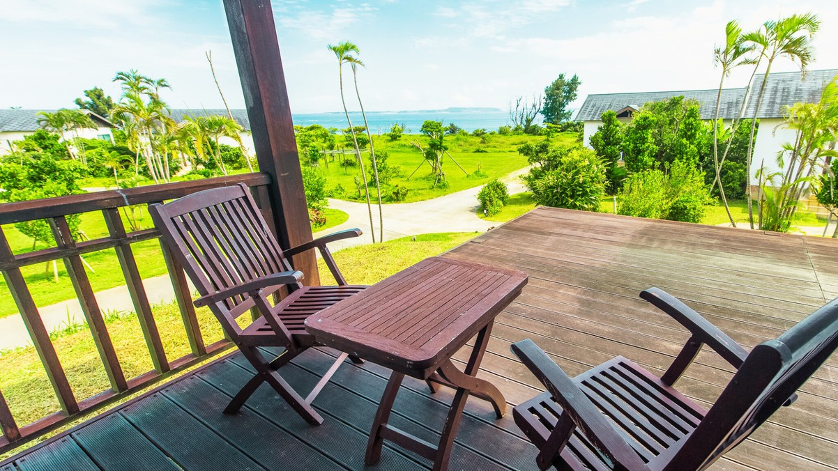 オーシャンヴィラ ＜海側ダブルベット テラス付＞