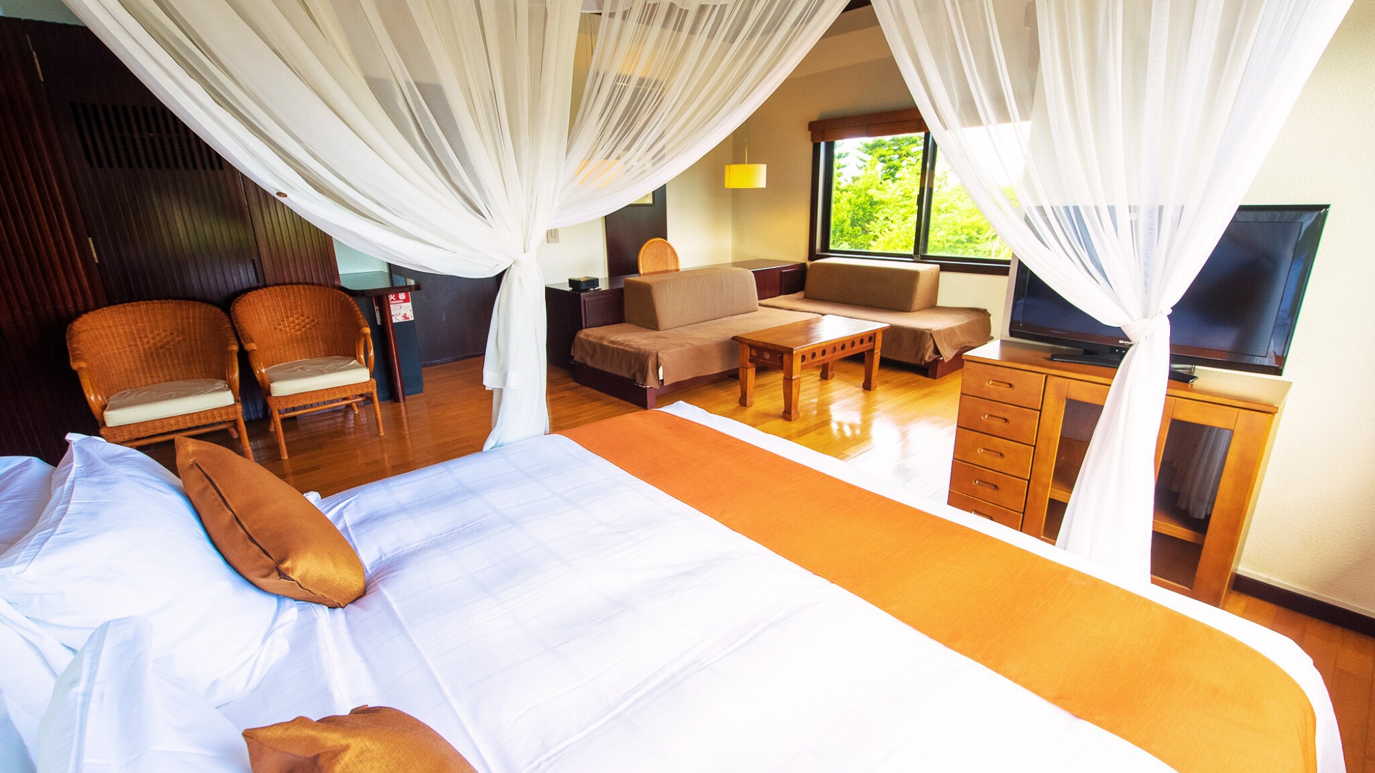 オーシャンヴィラ ＜海側ダブルベット テラス付＞