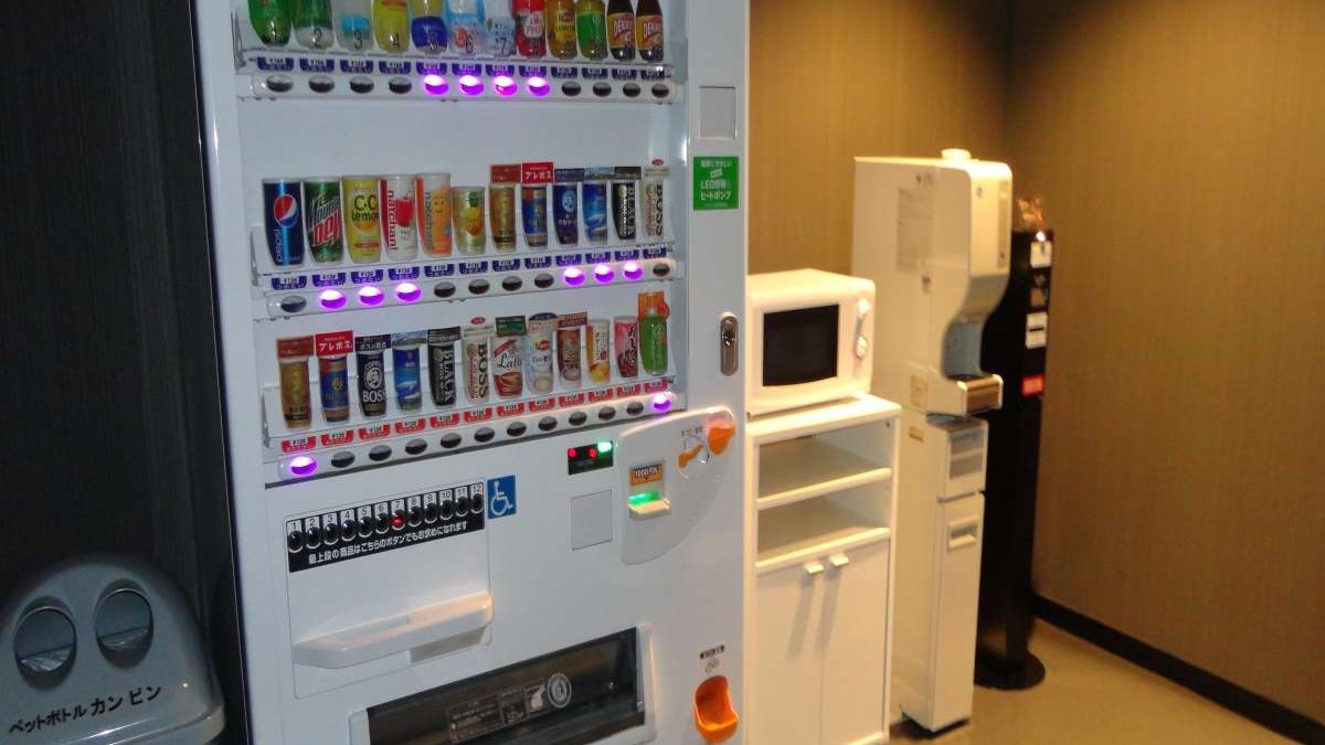 1F自販機