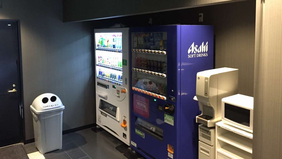 1F自動販売機