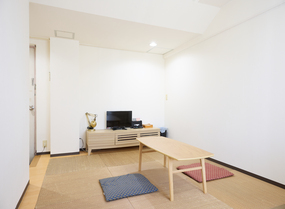 room-004