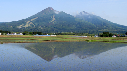 逆さ磐梯山