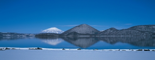 Lake Toya winter 1