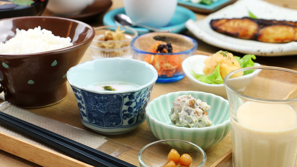 【About The Food／Morning】旬の素材を使った和食でさわやかな朝を。