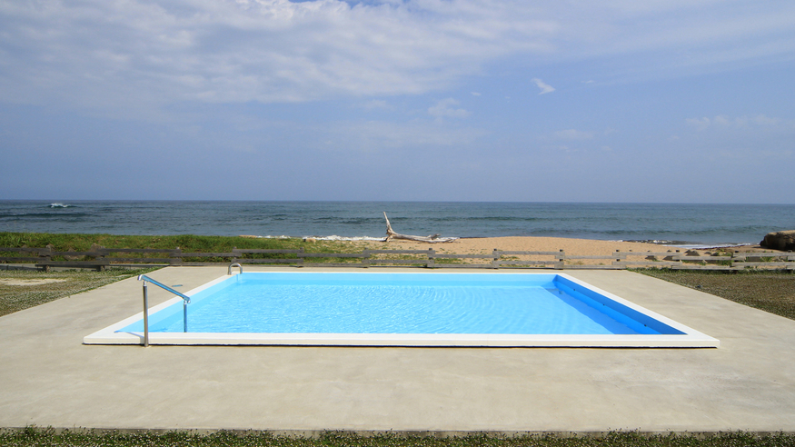 【Clapia&Pool】太平洋を眺めながら楽しめる野外プール