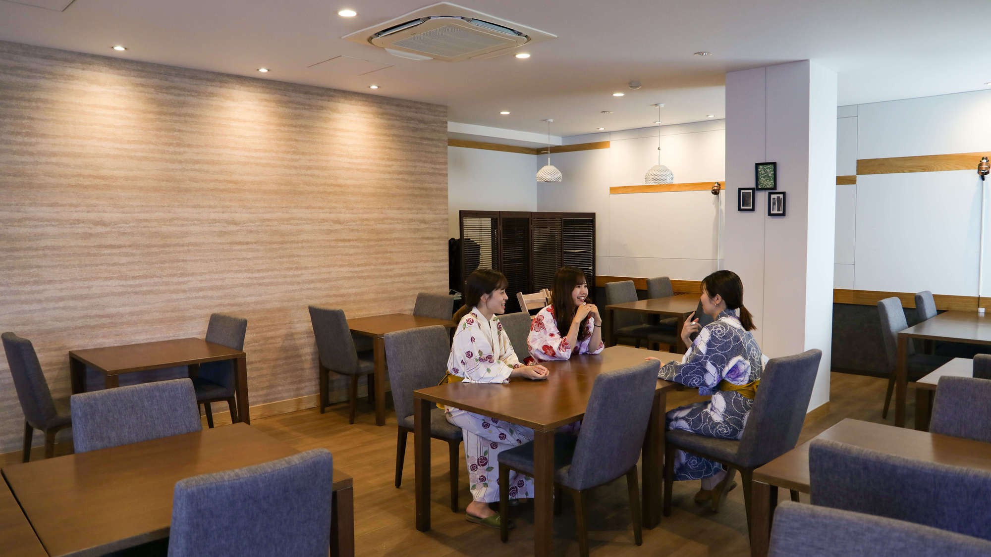 【本館/別館】フリーラウンジ