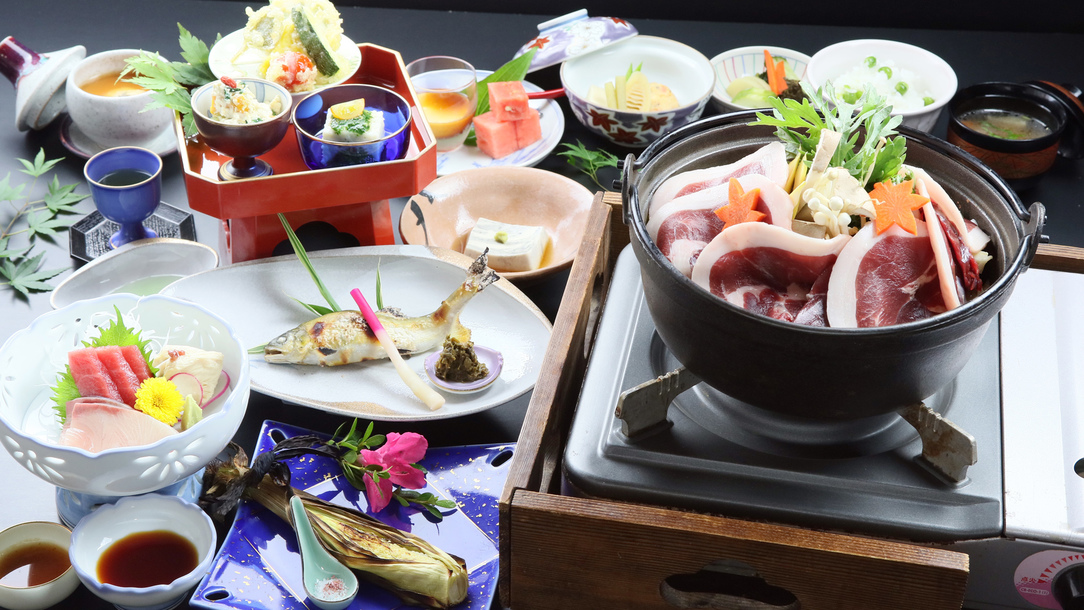 【猪鍋プラン】味がしっかりと染み込んだ猪鍋と様々な豆腐料理を味わう♪大山を満喫出来るプラン！