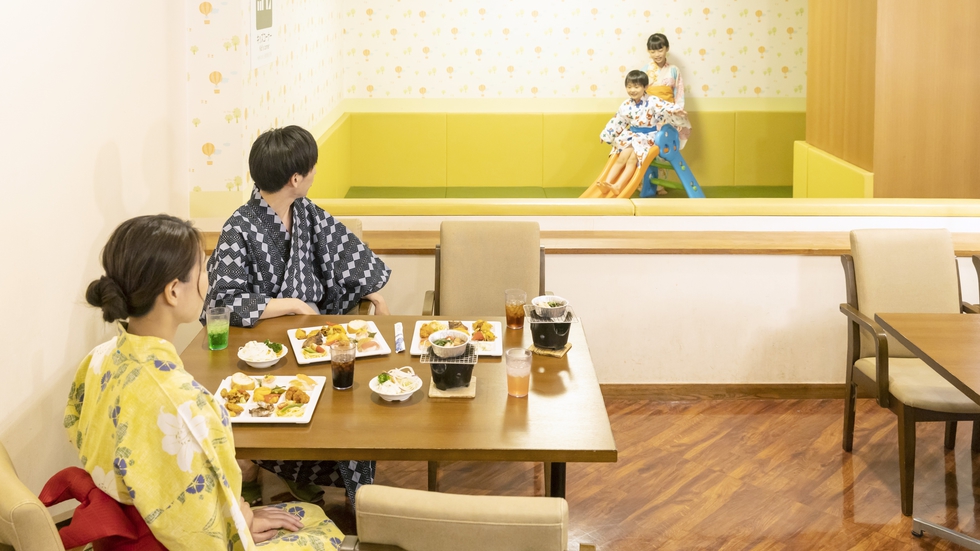 お食事スペース（キッズスペース）