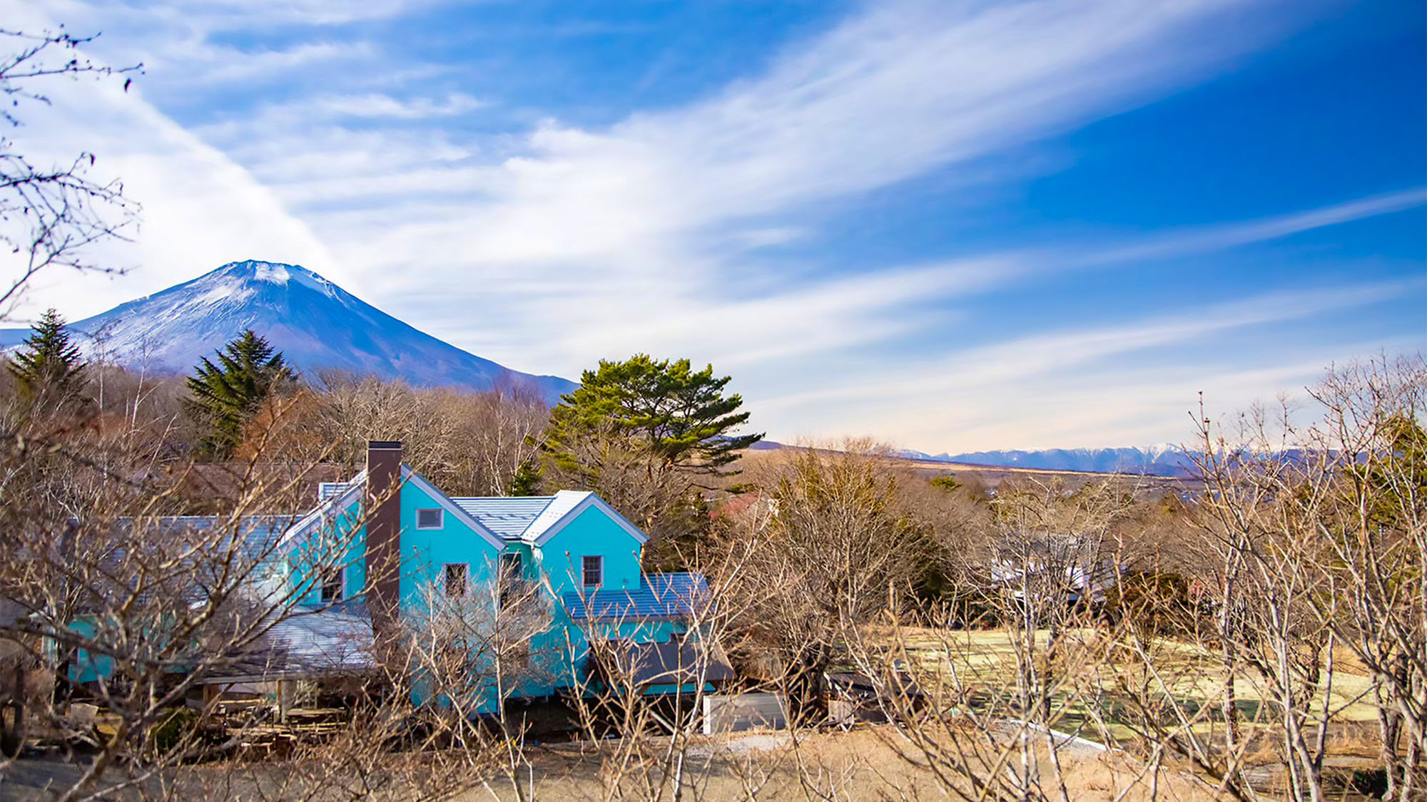 ・外観すぐ目の前に富士山が見える大自然の中にございます