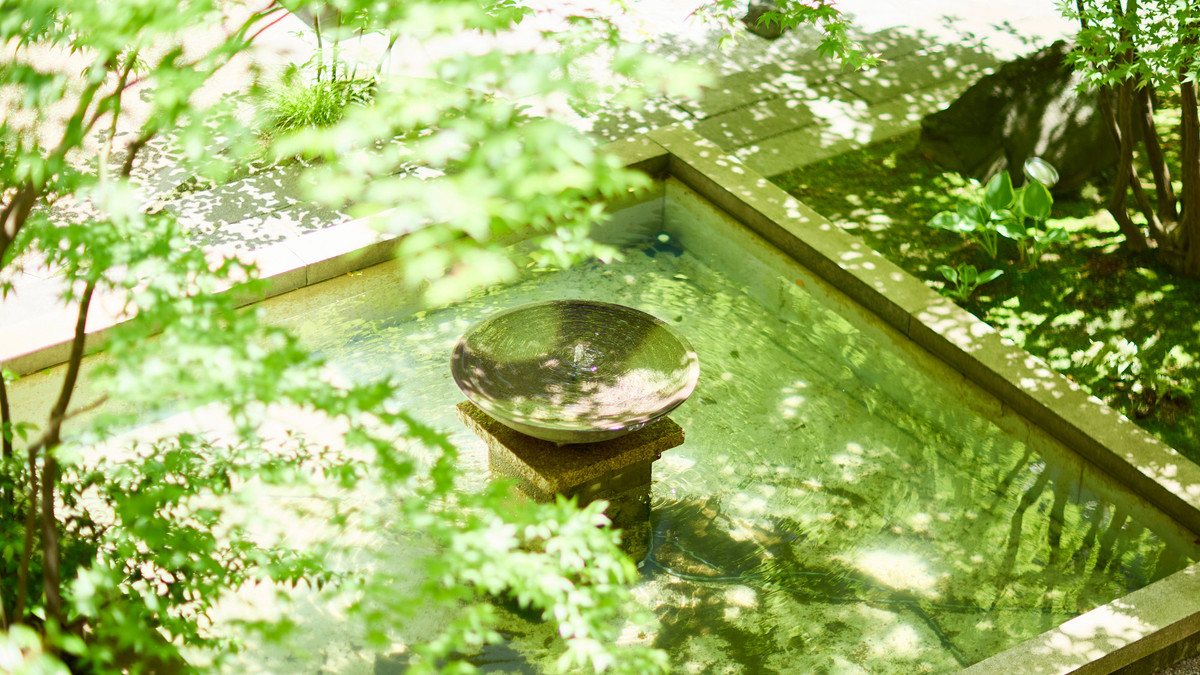 非日常的な時間が流れる四つの庭園。