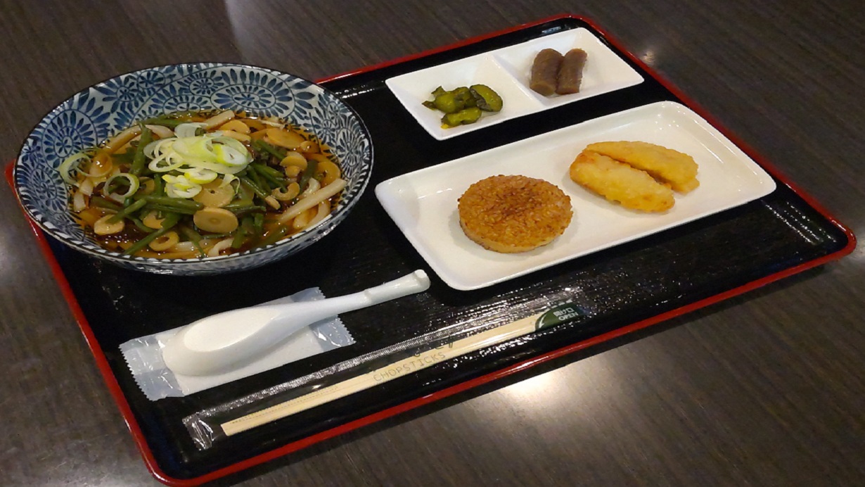 冷やし山菜うどん&焼きおにぎり