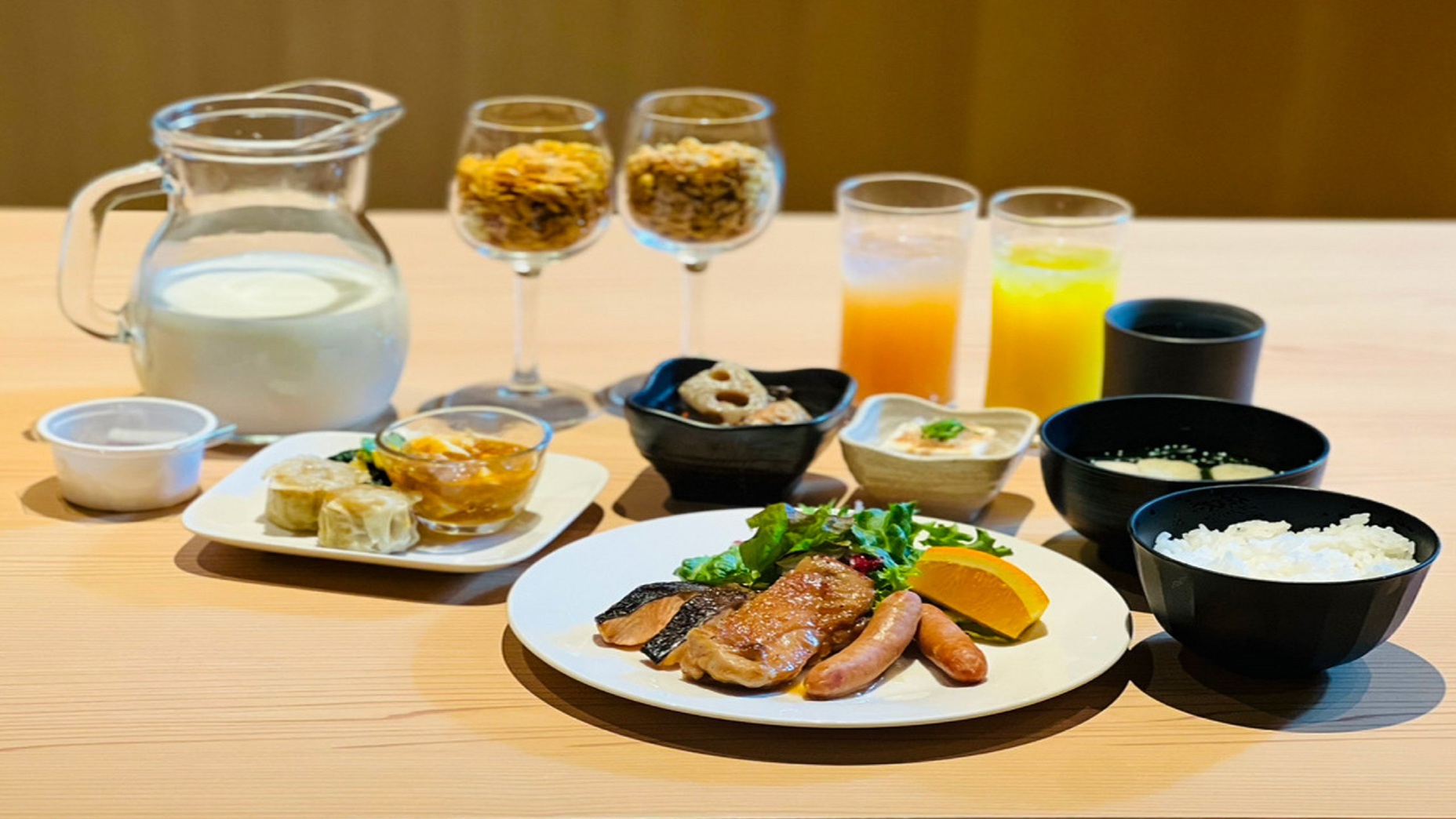 【朝食付プラン】メイン2種と日替り和洋ビュッフェ