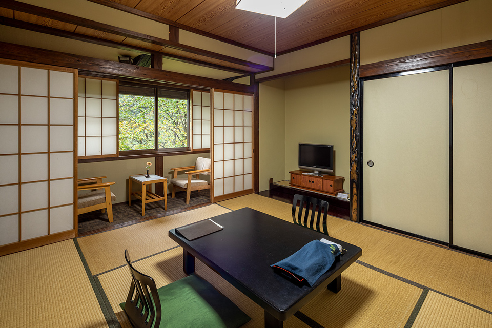 Okuhida no Yado Furusato Okuhida no Yado Furusato is conveniently located in the popular Takayama area. The property offers a wide range of amenities and perks to ensure you have a great time. Take advantage of the propertys