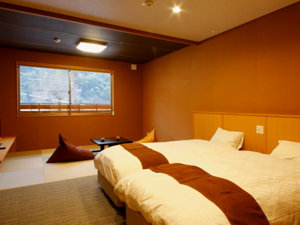 Kinosaki Onsen Fugetsu Gyosho Stop at Kinosaki Onsen Fugetsu Gyosho to discover the wonders of Hyogo. The property features a wide range of facilities to make your stay a pleasant experience. All the necessary facilities, includin