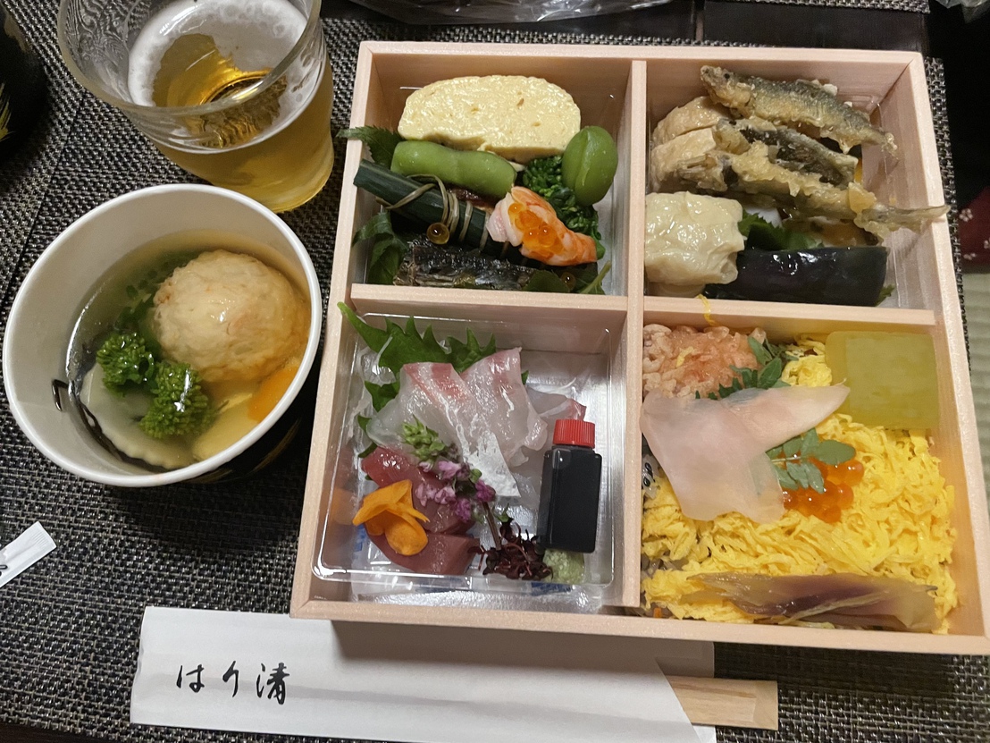 創業300年以上の老舗のお料理屋さんも届けてくださいます！つばらでごゆっくりと！(要予約)