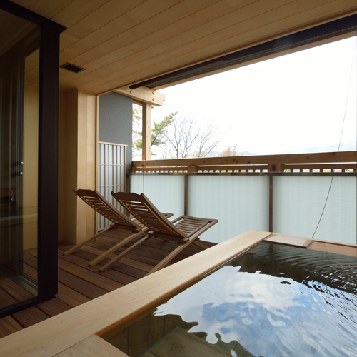 【202：野薊（のあざみ）】客室露天風呂