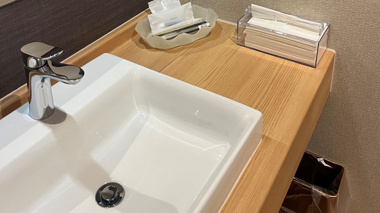 *【3号館一例】広々と使いやすい洗面所。
