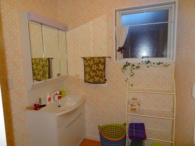 洗面(白いコテージ)