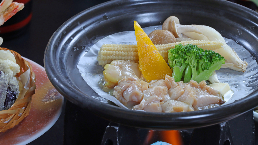 #汐彩和膳あわびの陶板焼きコリコリとした食感をお楽しみください♪