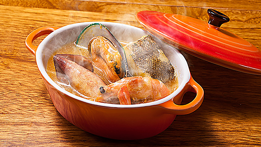 【特製ブイヤベース】魚貝の旨味がギュっとつまったベルン特製ブイヤベース★＜贅沢ディナープラン＞