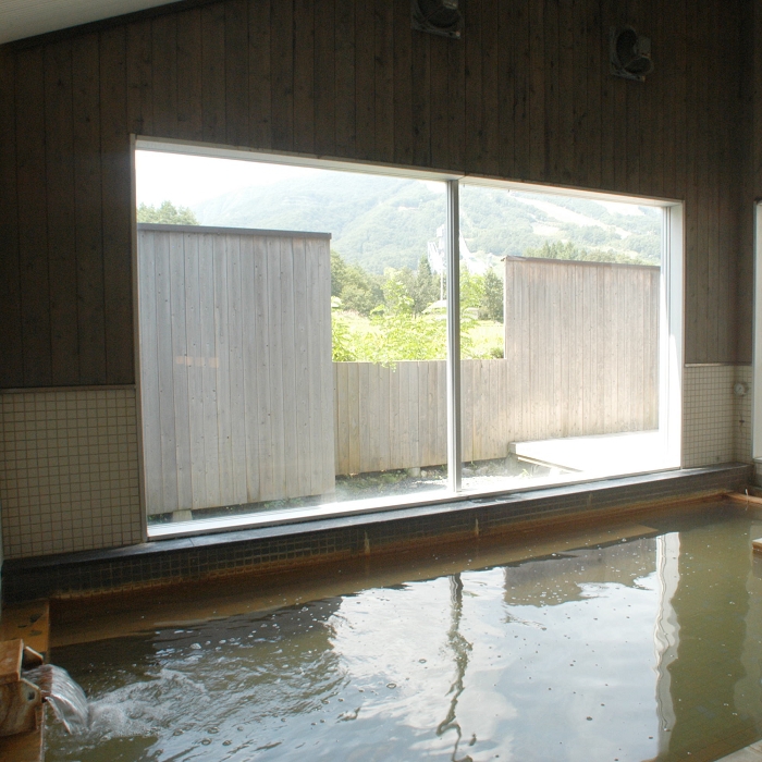 深夜まで営業していて気軽に温泉に入れます（エコーランドの湯）