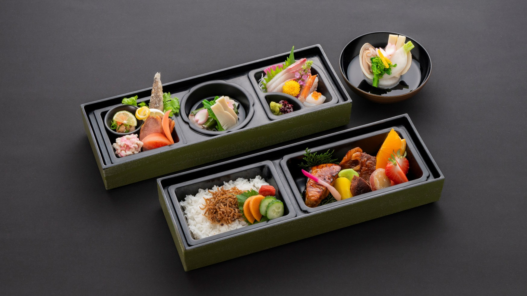 お部屋でゆったり、海景色を肴に味わう「駿河湾弁当」