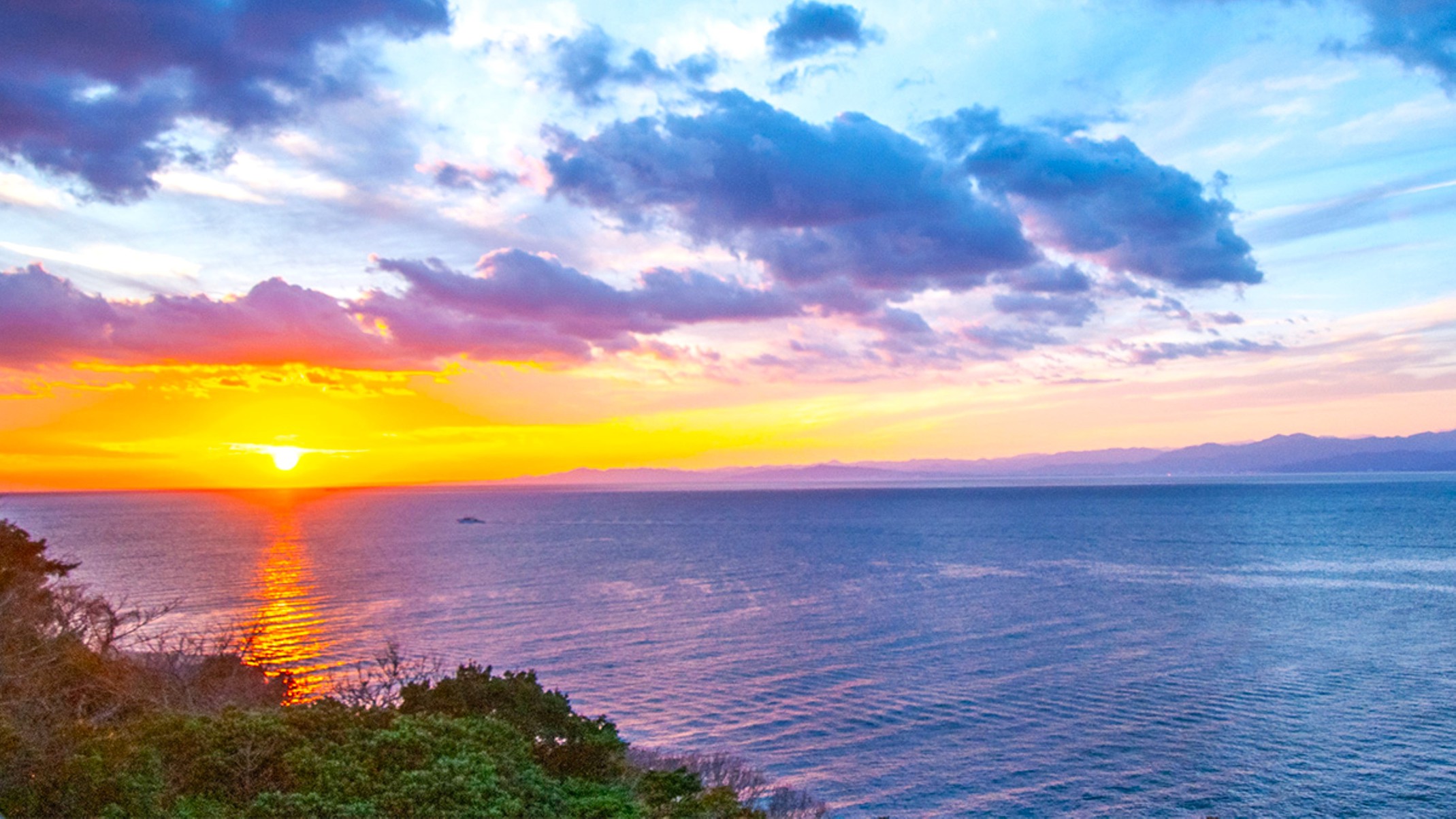 夕焼けの駿河湾