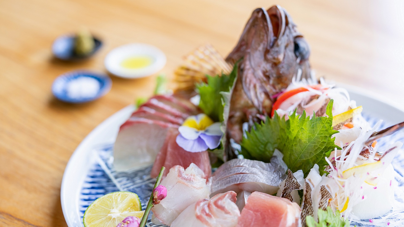 採れたて鮮魚お造り盛り合わせ