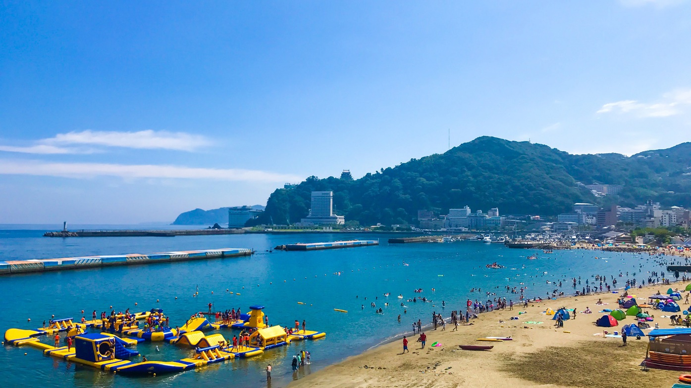 【熱海サンビーチ】人気の海水浴場