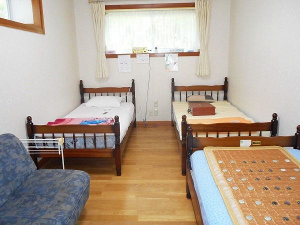 Pension Sukoyaka in Tsumagoi Set in a prime location of Tsumagoi, Pension Sukoyaka in Karuizawa puts everything the city has to offer just outside your doorstep. Both business travelers and tourists can enjoy the propertys facil