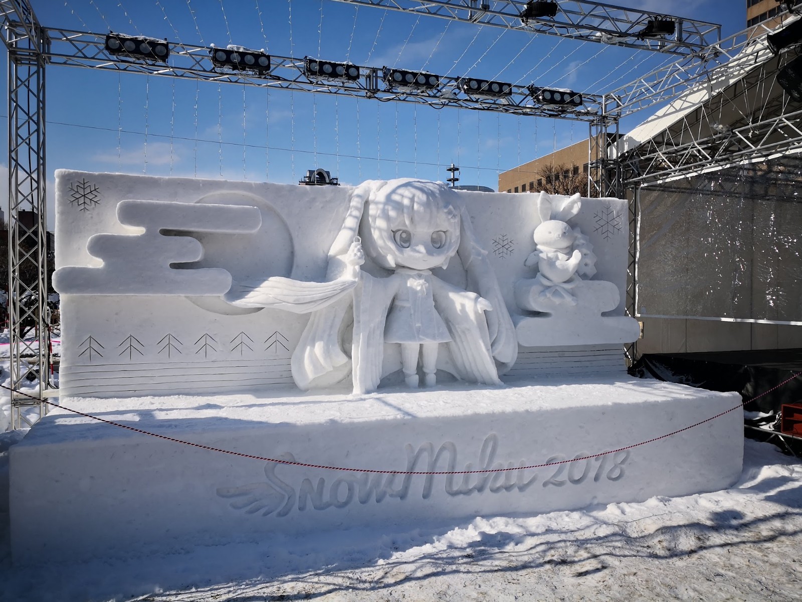 雪まつり 初音ミク雪像