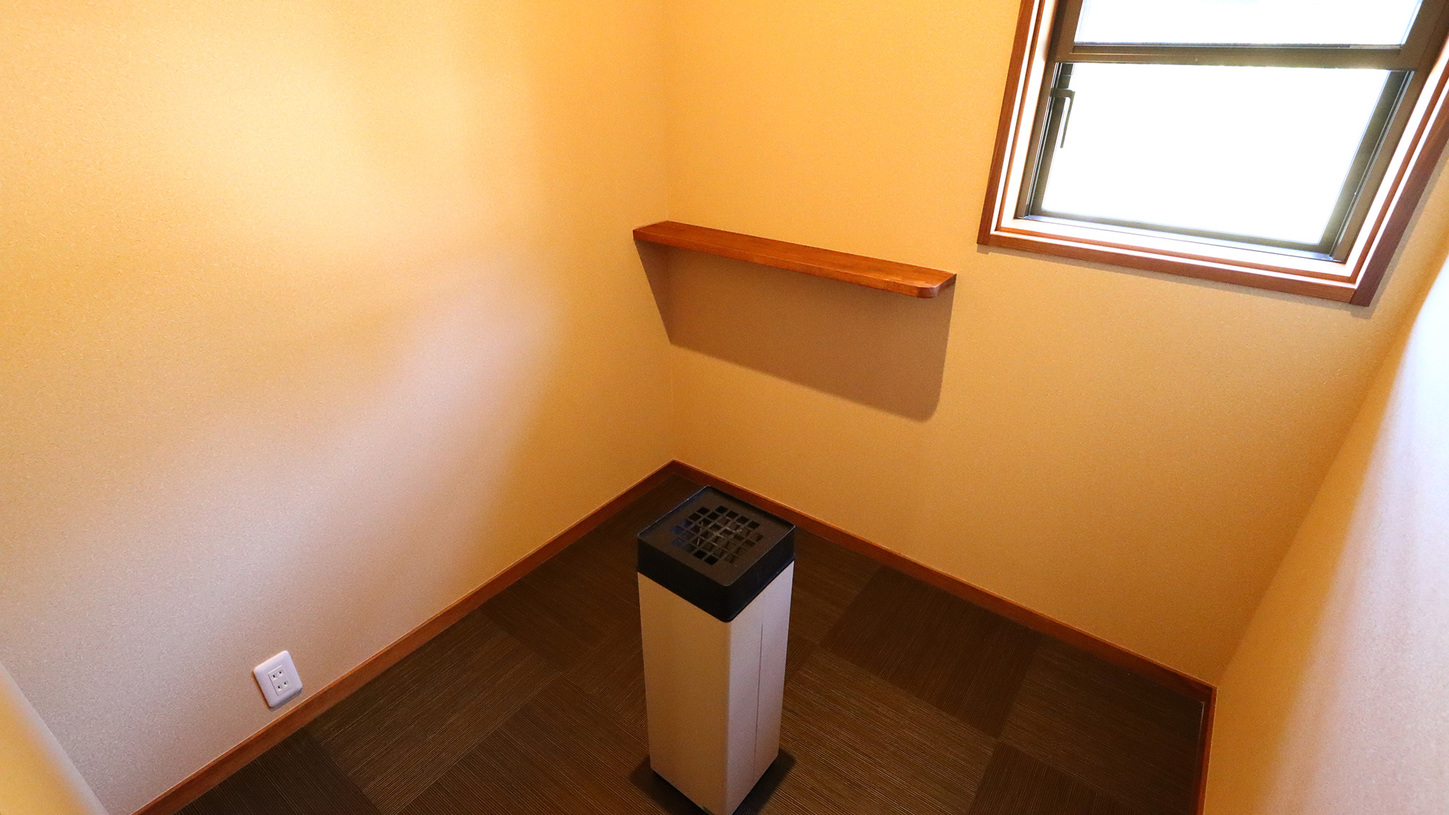 【喫煙所】おたばこは新設した喫煙室でお願いします。 