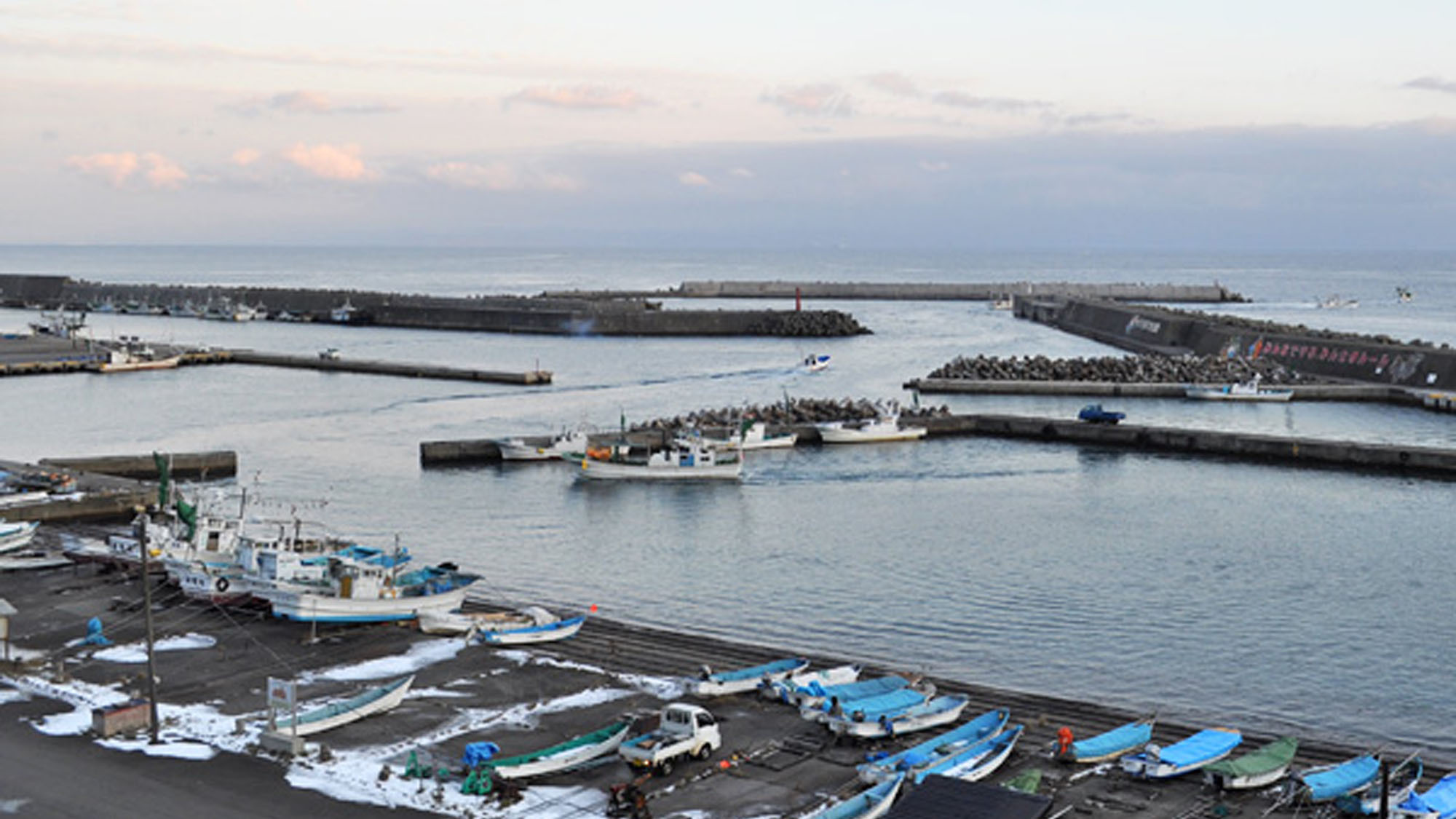 【下風呂港】新鮮な魚介が水揚げされます