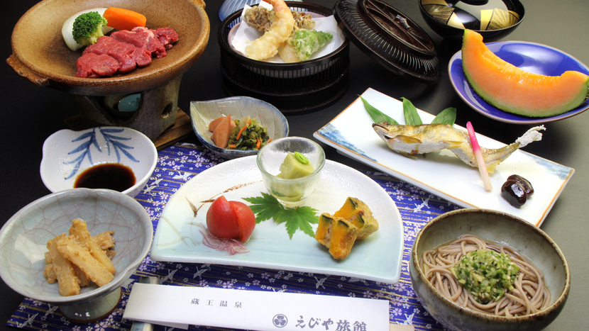 【ご夕食一例】山形県の食材を使った、手作り中心の素朴な郷土料理の数々。※メニューは日替わりです
