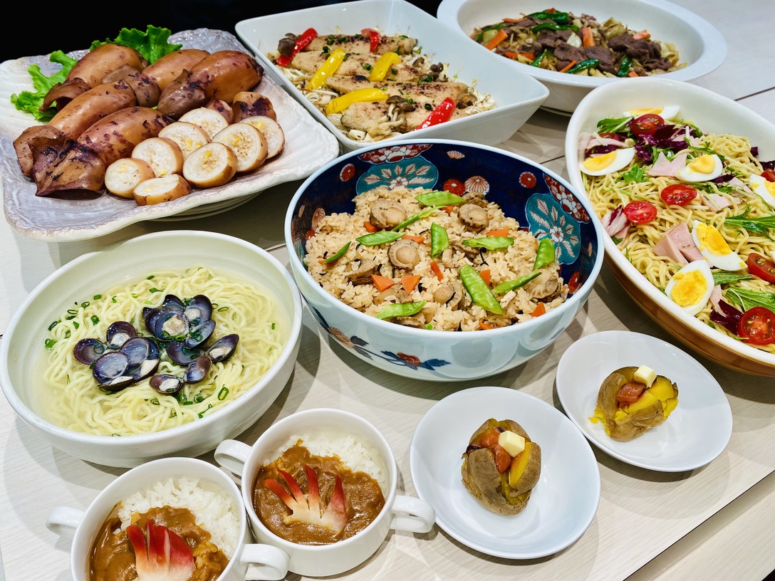 【レイトアウト12時】選べる1ドリンク付★北の歓楽街「すすきの」泊で味わうご当地グルメ朝食♪