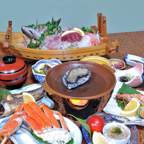 This photo about Kumomi Onsen Amimoto Minshuku Hamayu shared on HyHotel.com
