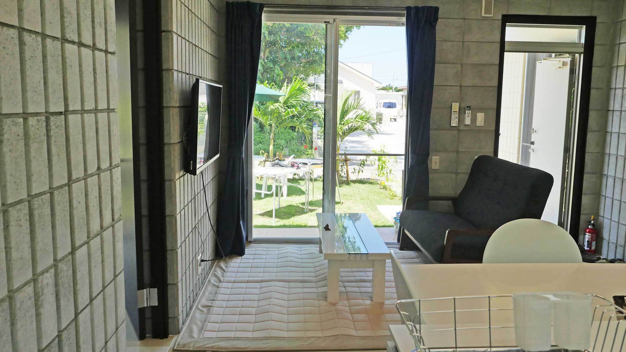 Orange Box Annex <Miyakojima> Stop at Orange Box Annex <Miyakojima> to discover the wonders of Okinawa. Both business travelers and tourists can enjoy the propertys facilities and services. To be found at the property are free Wi