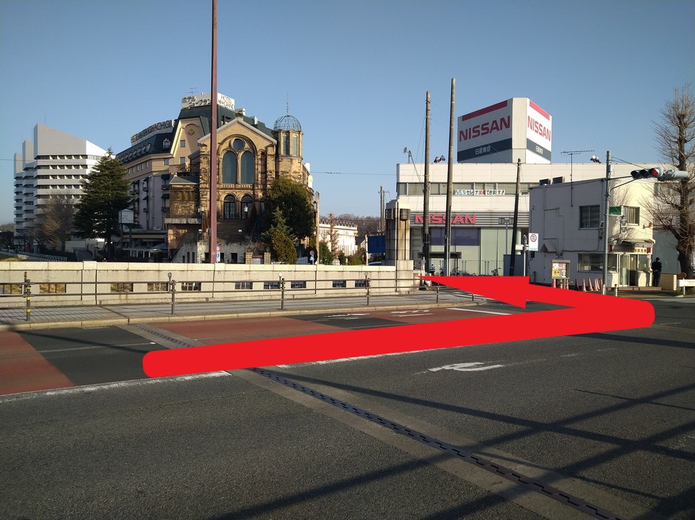 20号（甲州街道）高尾・八王子方面よりお越しの際は大和田橋を渡り「大和田橋北詰」を左折して下さい。