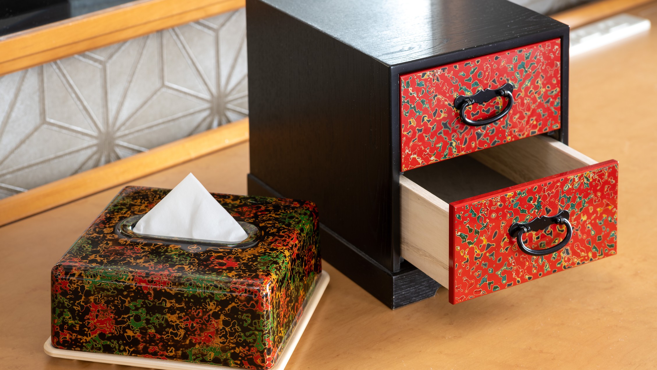 「津軽塗」小物入れ・ティッシュケース（デラックスコンフォート・ロイヤル）