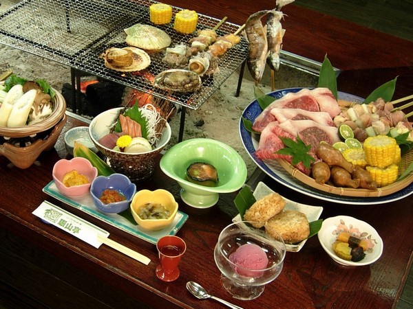 豪華な炭火炉端焼き（一例）