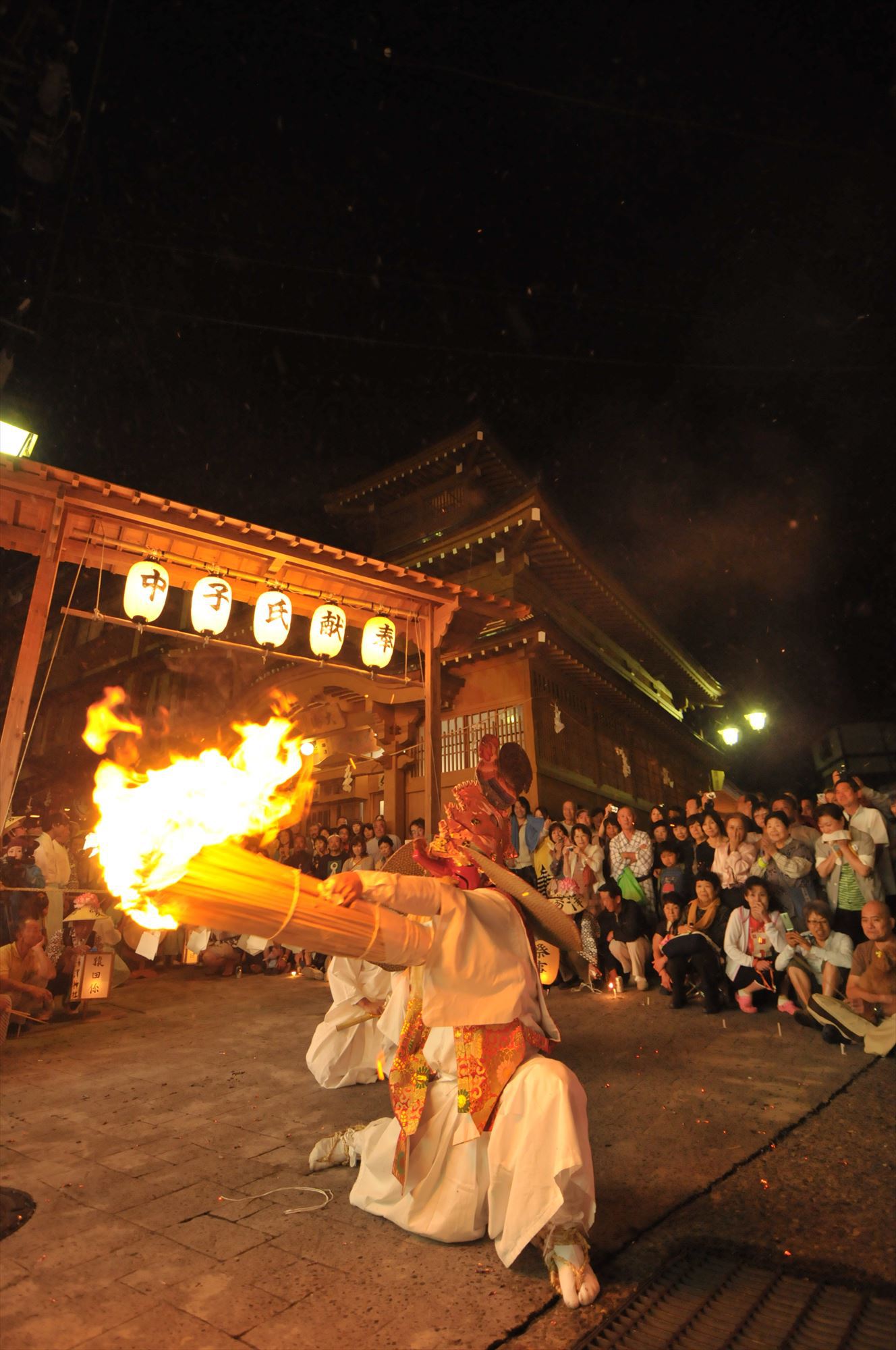 湯澤神社例祭天狗の舞