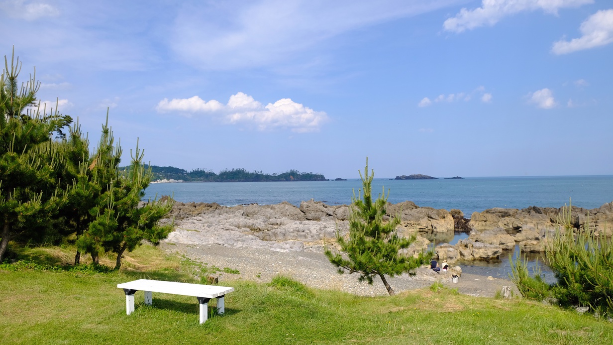 *岩井崎／気仙沼大島の龍舞崎もくっきりと！