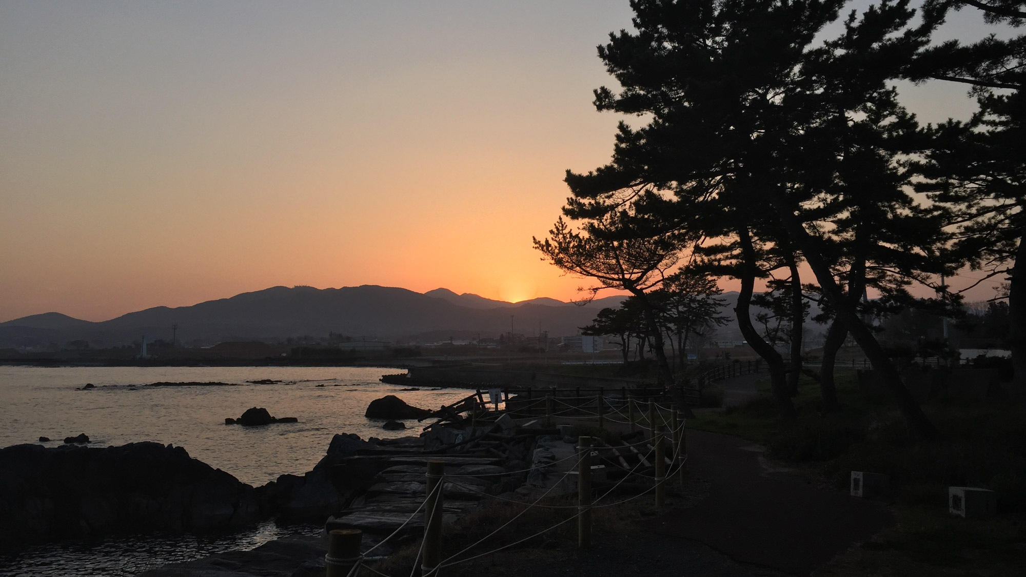 *岩井崎からの眺め／美しい夕陽の絶景！三陸復興国立公園の最南端・岩井崎は当館からすぐ。