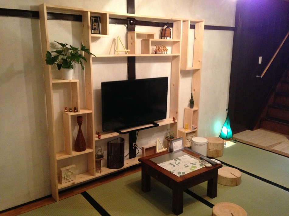 Kyoto Higashiyama Kurumi Kyoto Higashiyama Kurumi is conveniently located in the popular Kyoto Station area. The property offers a high standard of service and amenities to suit the individual needs of all travelers. Service-