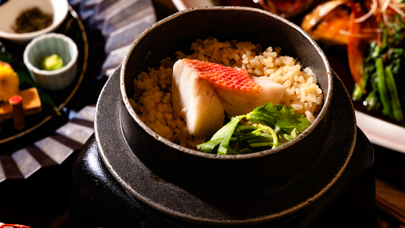 【金目鯛の釜飯】金目鯛の旨味をギュッと凝縮！プレミアムコースのみお楽しみいただけます